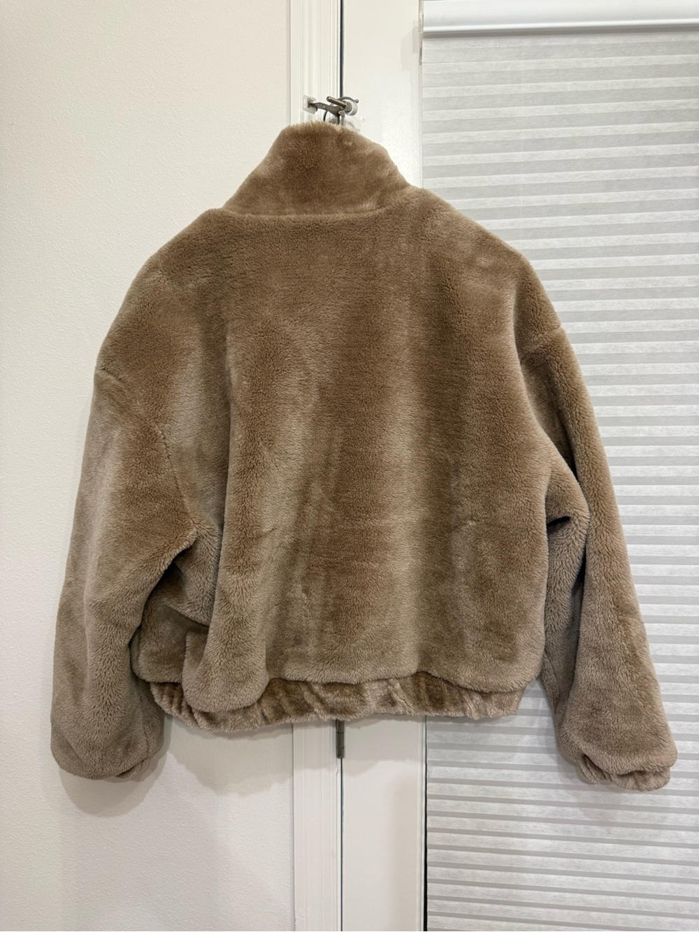 Blank NYC Cropped Faux Shearling Jacket in Taupe - Picture 3 of 3